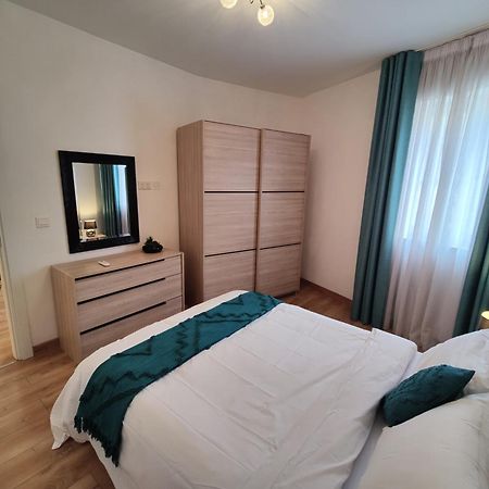 Central Modern Sliema 2 Bedroom Apartment Eksteriør bilde